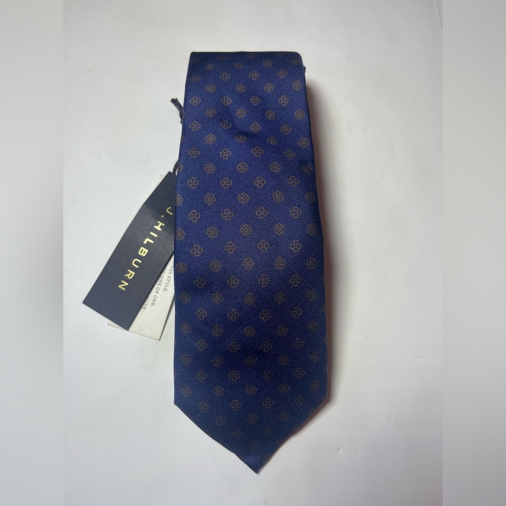 NWT J. Hilburn 100% Satin Geo Neck Tie Navy